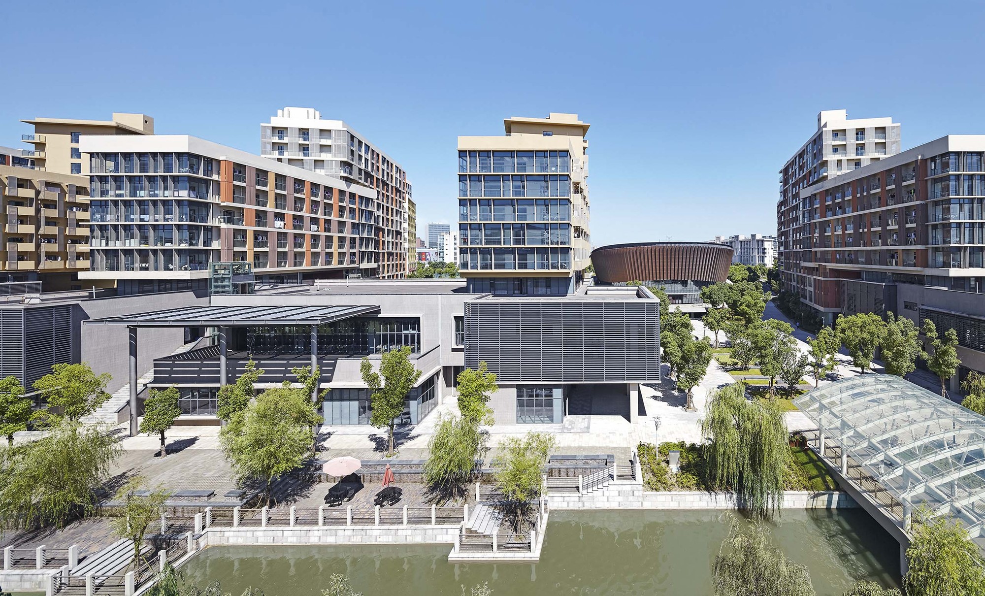 Living Area for Teachers and Students of USST / TJAD-35