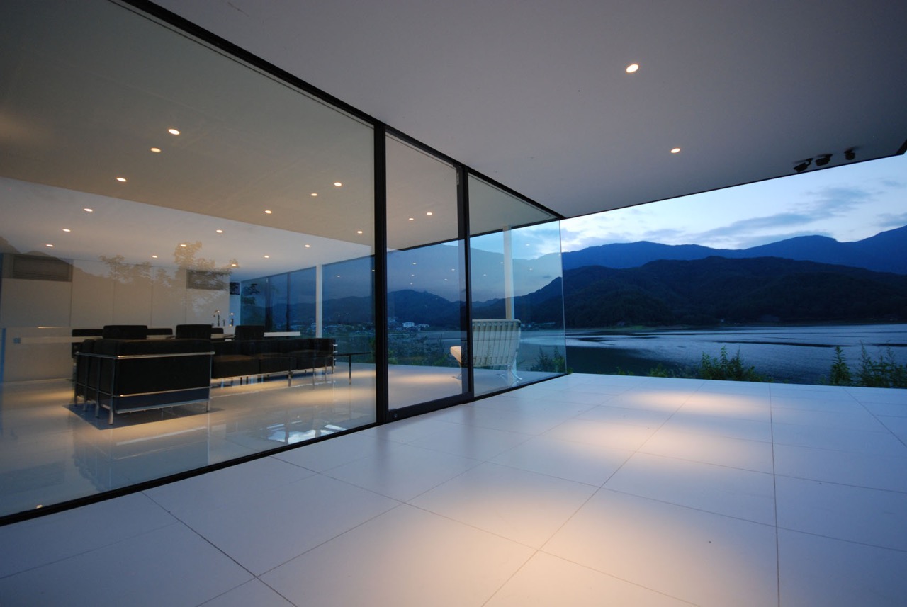 日本湖畔米斯式空间-6