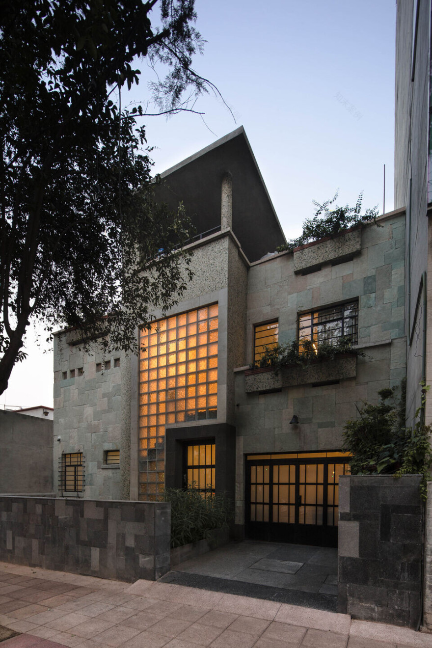 墨西哥城 40 年代老宅变身时尚办公空间-6