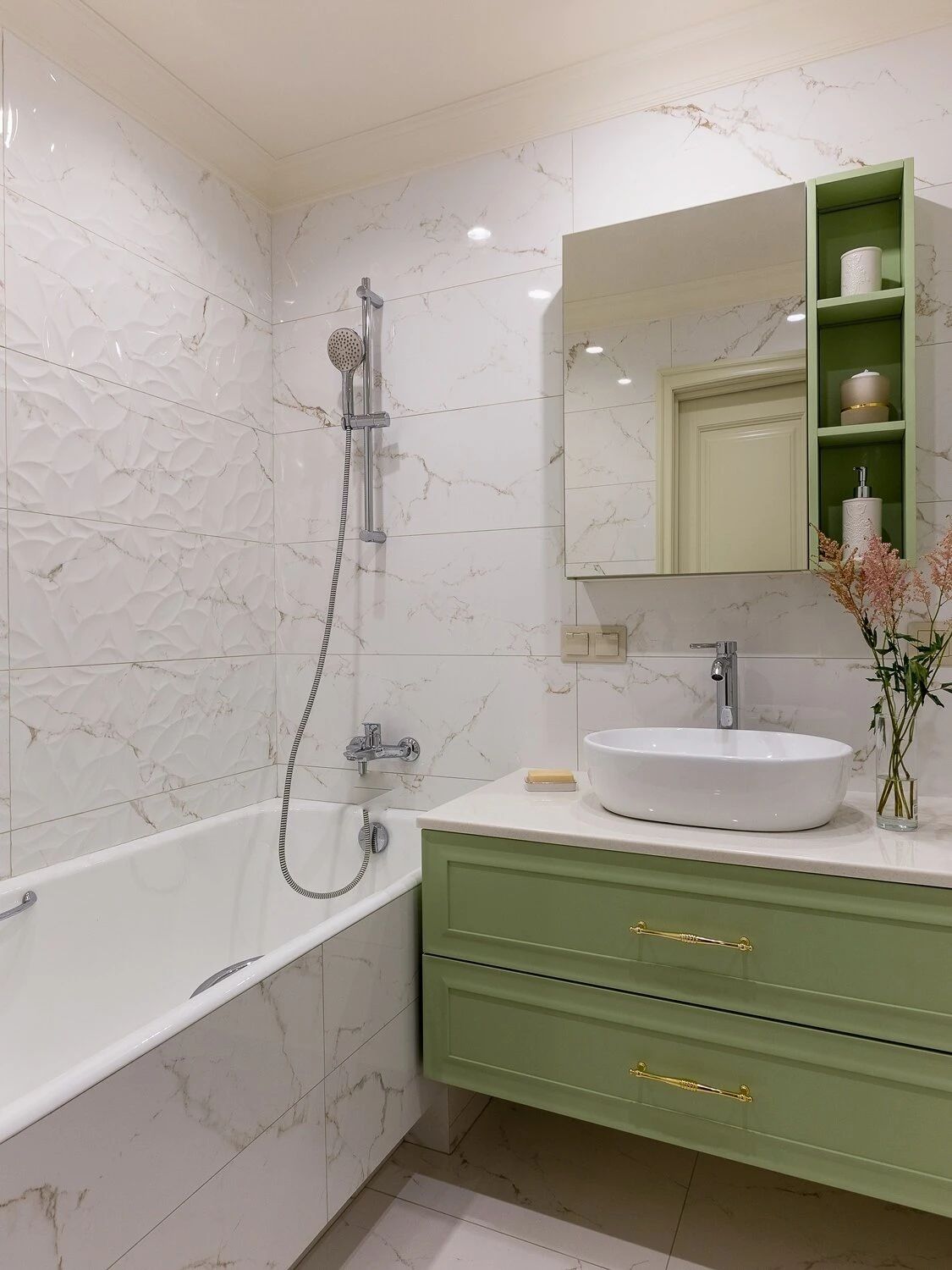 退休母亲的 36㎡公寓设计丨Sergey Shchepovalin-27