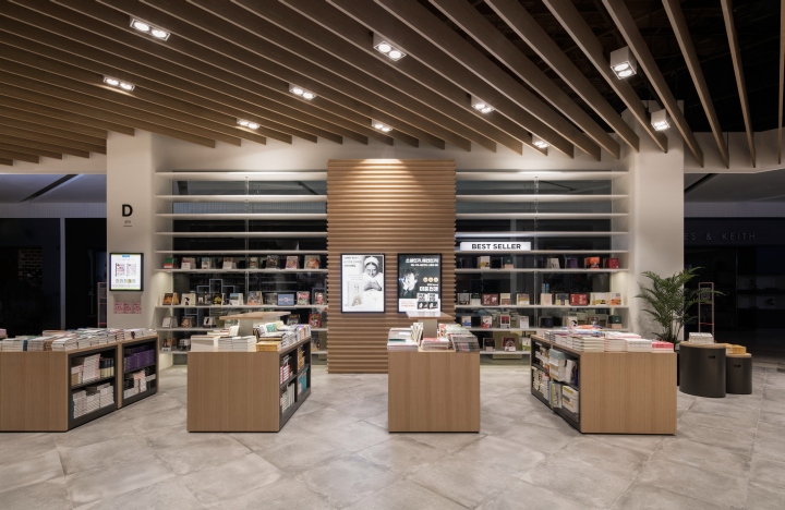 第一广场 YP 图书-37