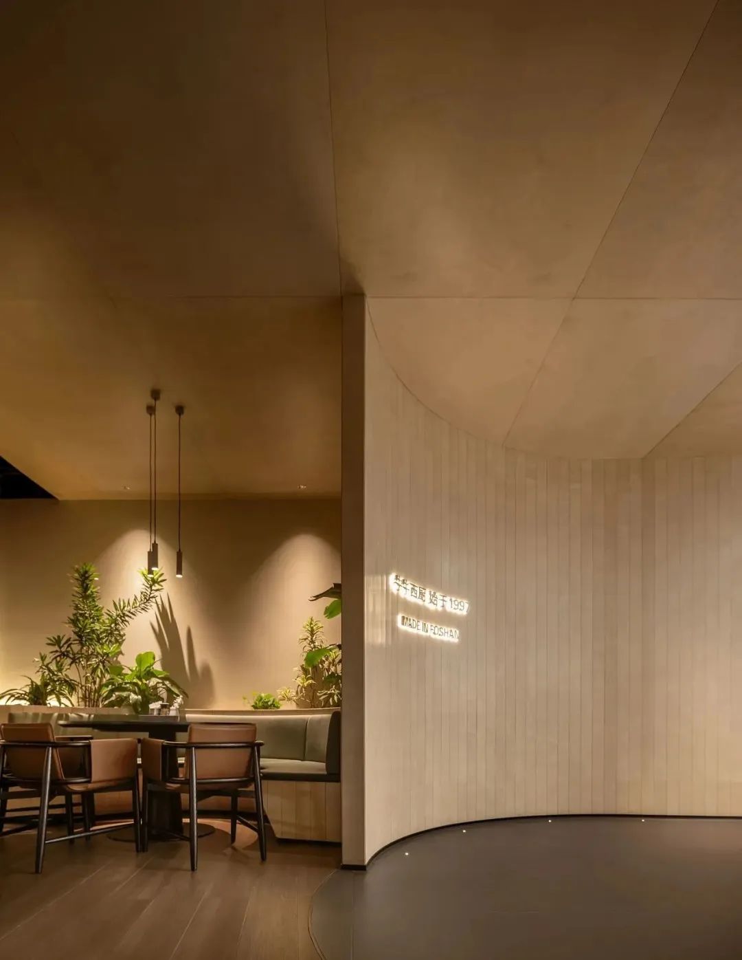 牛牛西厨(东平广场店)丨中国佛山丨HONIDEA 硕瀚创研,黄家略-13