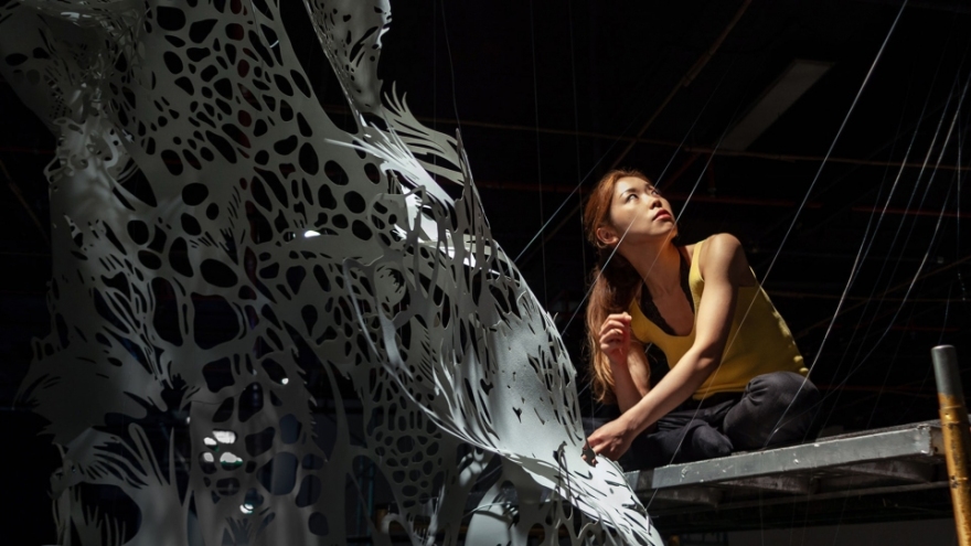 小岛奈保子 · 蓝鲸纸雕的震撼之美-22