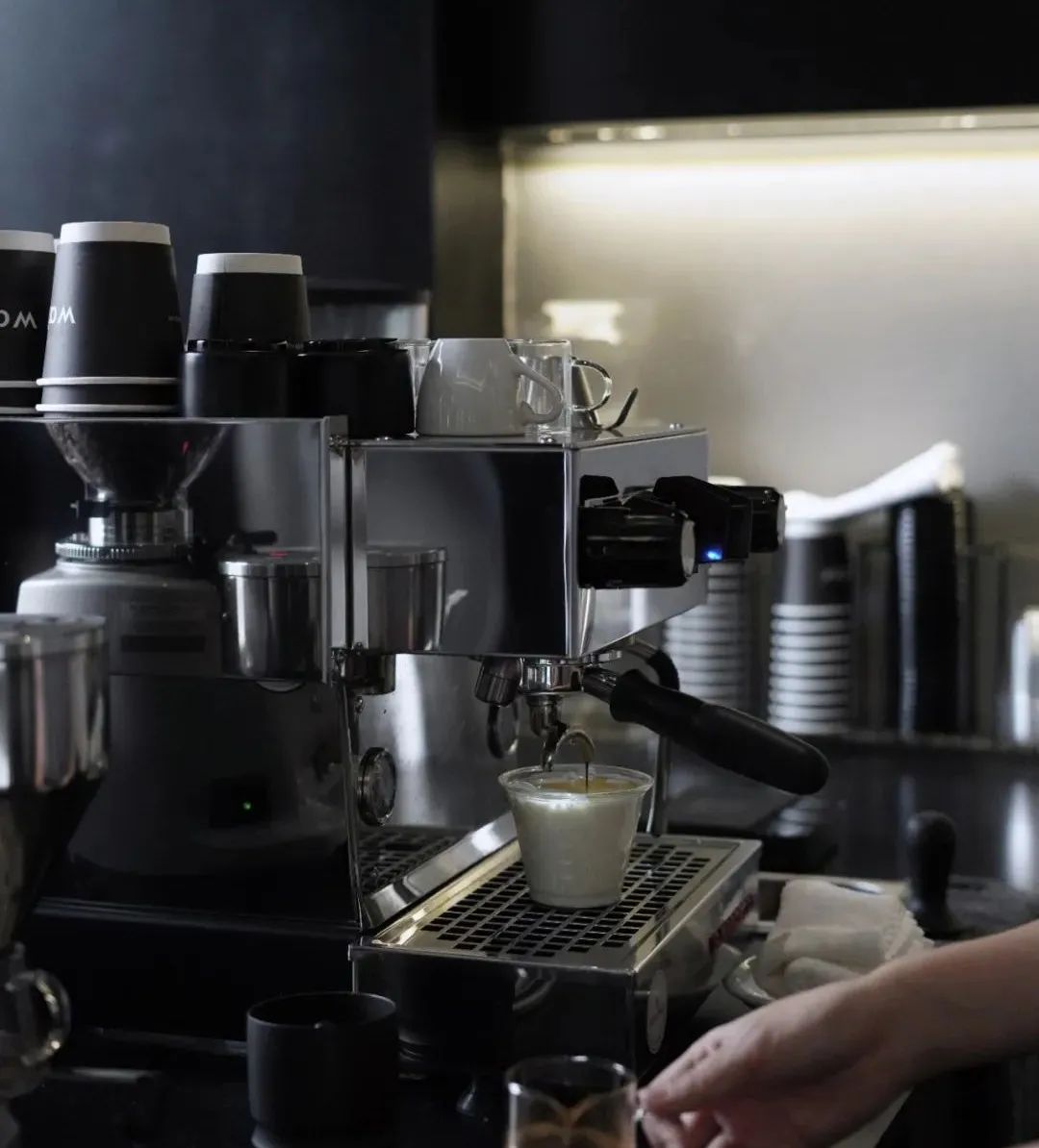 内蒙古包头 WATER COFFEE 设计丨乙仓空间设计-24