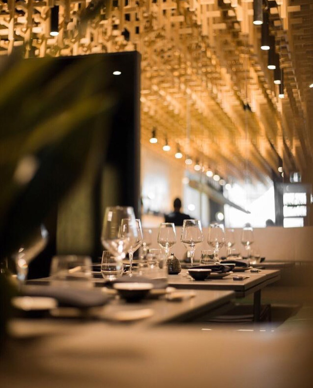 寿司餐馆RYUSushi，加拿大 - 日本料理 - 餐厅LOGO-VI空间设计-全球餐饮研究所-3