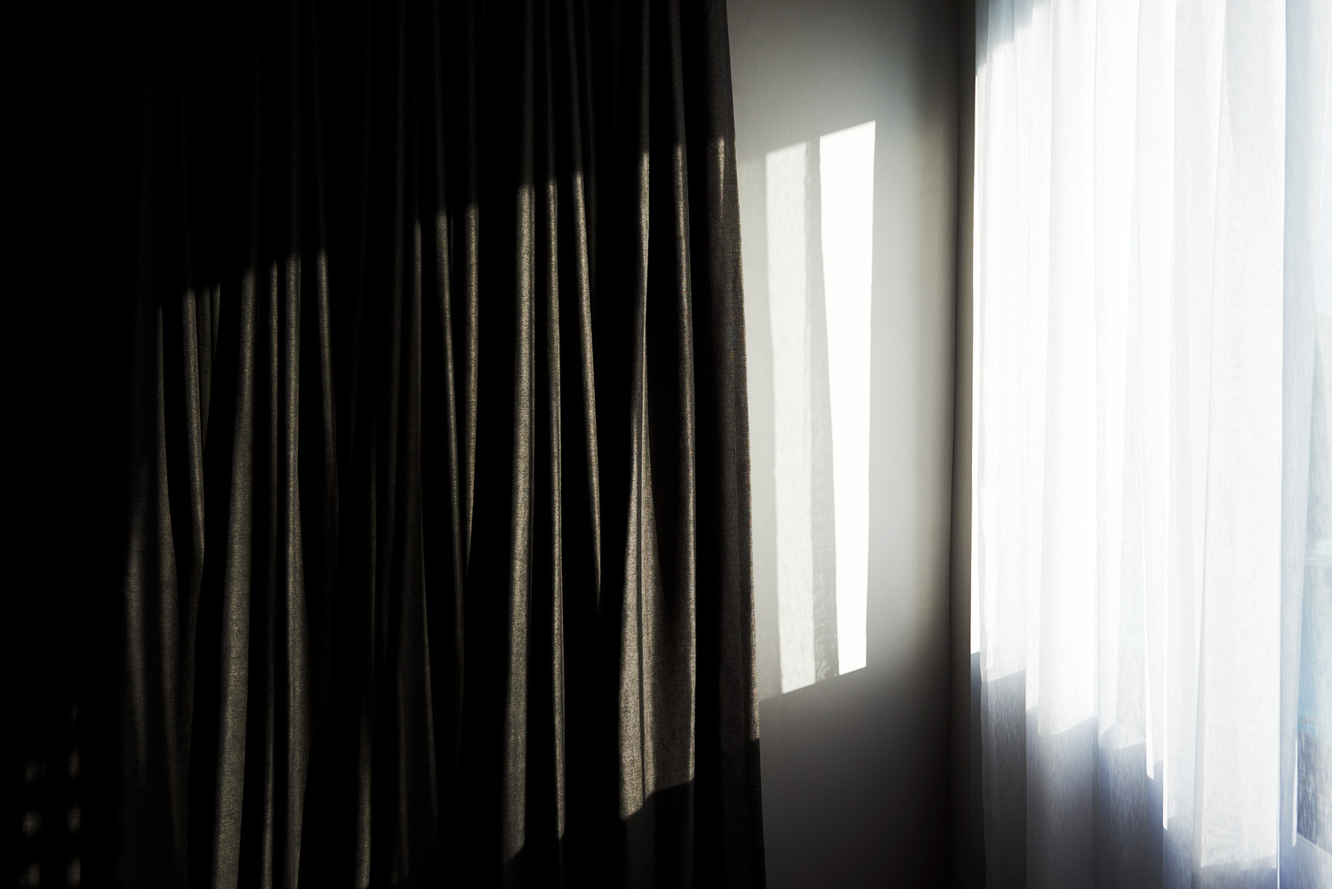 泰国田园风光中的现代钢结构之家-44