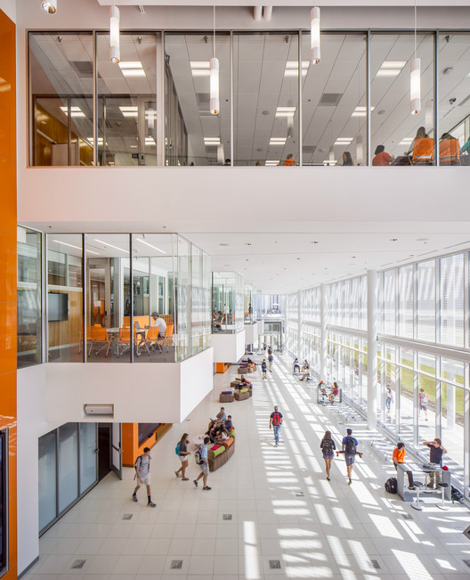 克莱姆森大学瓦特家庭创新中心 | 创新科技的灵感空间-16