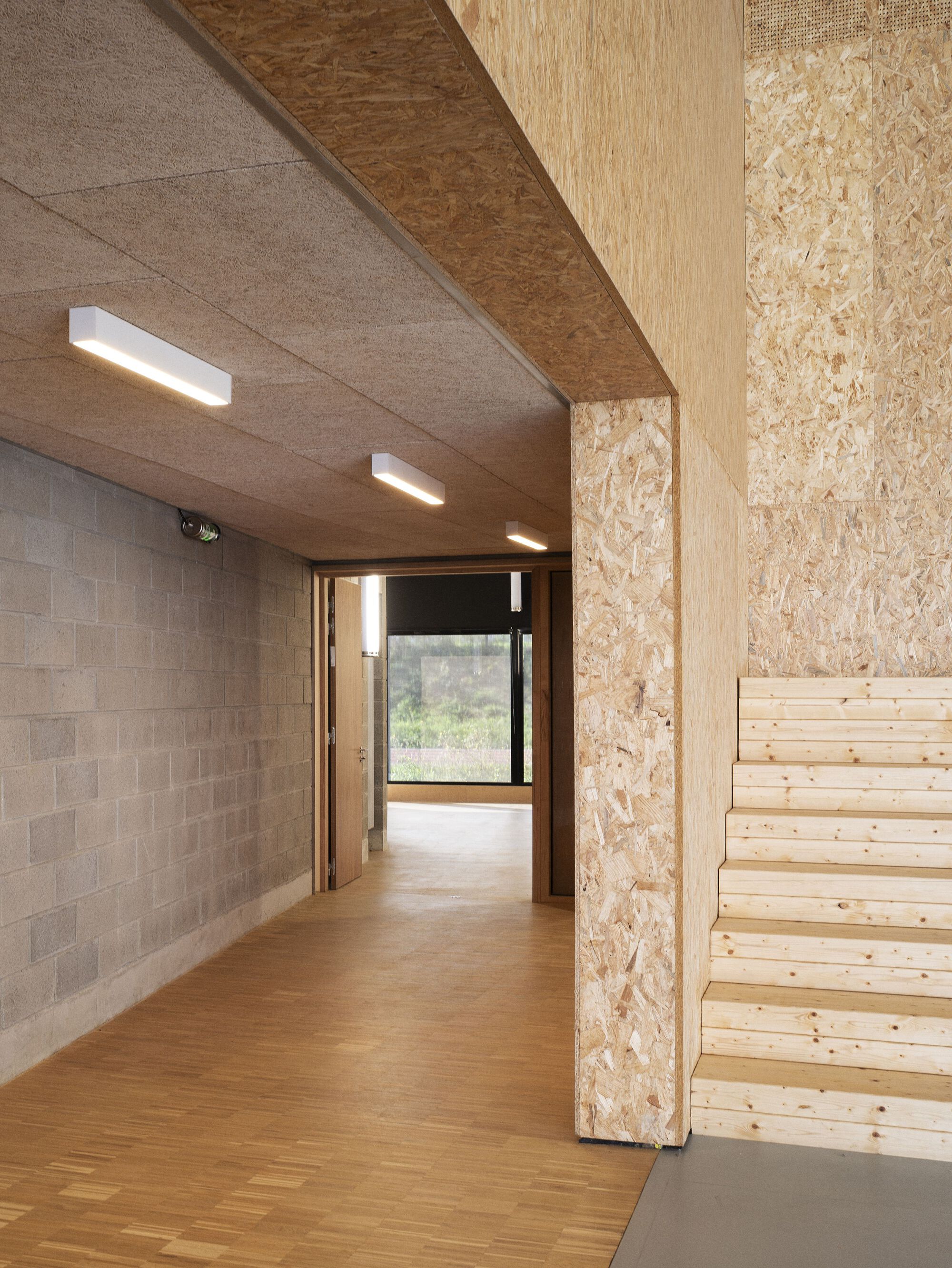 Gymnase Marie Marvingt au Plessis-Bouchard / Ateliers O-S architectes-30