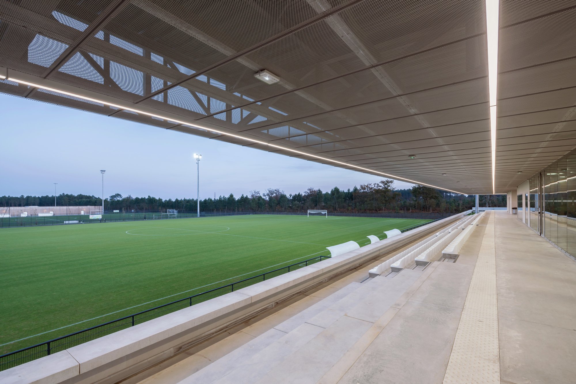 绿意盎然的 Plaine des Sports 体育公园-40