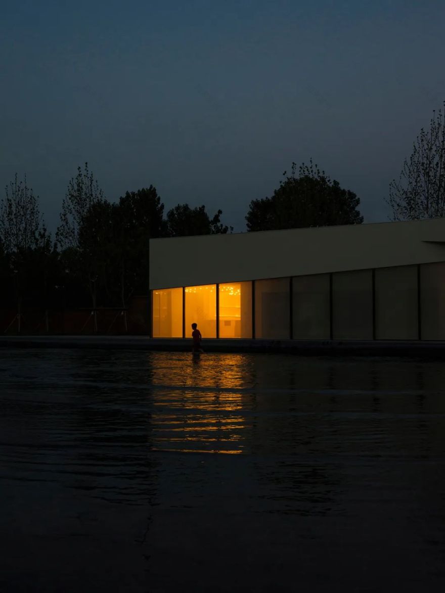 海边的两块石头-25