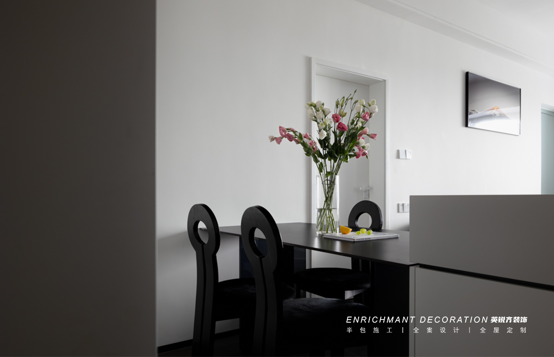 极致黑白丨易越-26