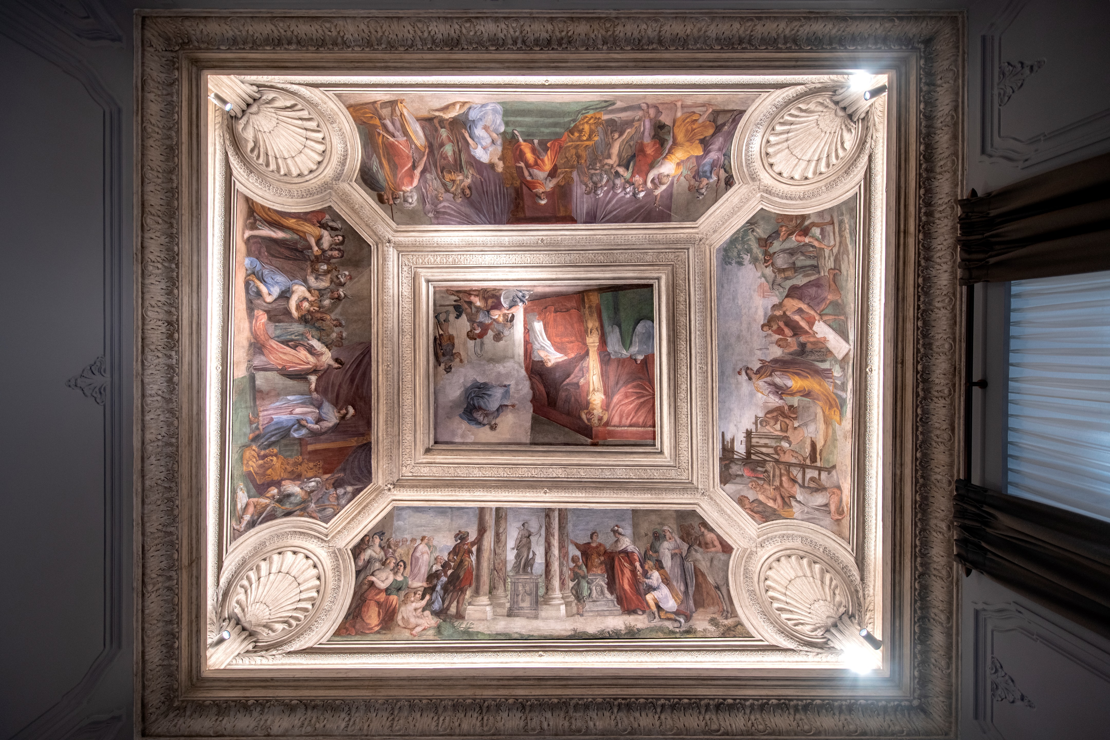 圣鹿城市旅馆 · 巴洛克风格的奢华与历史融合-113