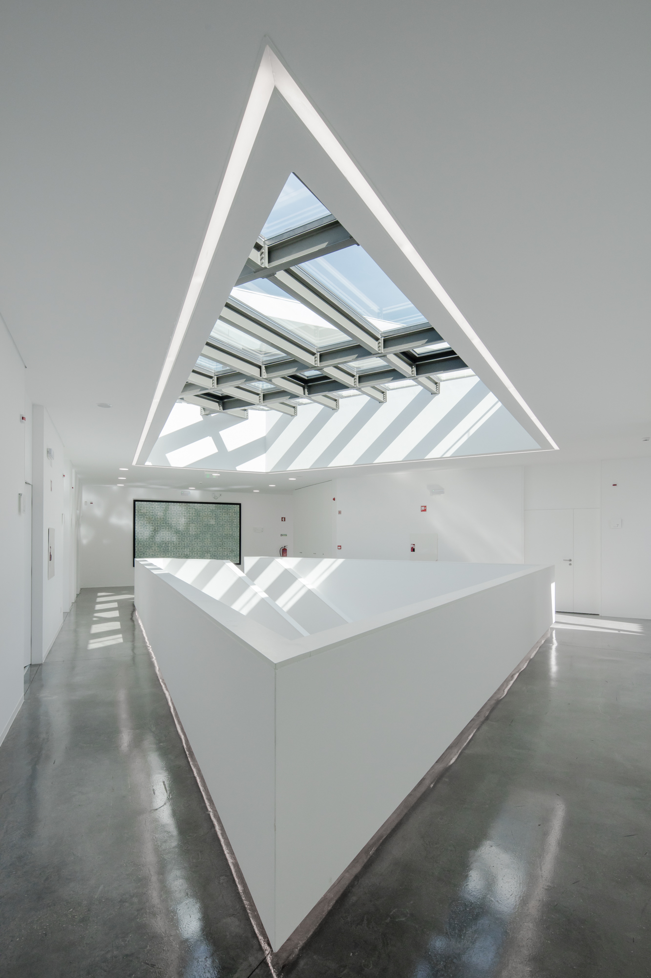 田园牧歌,莫什卡维迪的宗教中心,葡萄牙 / Plano Humano Arquitectos-96