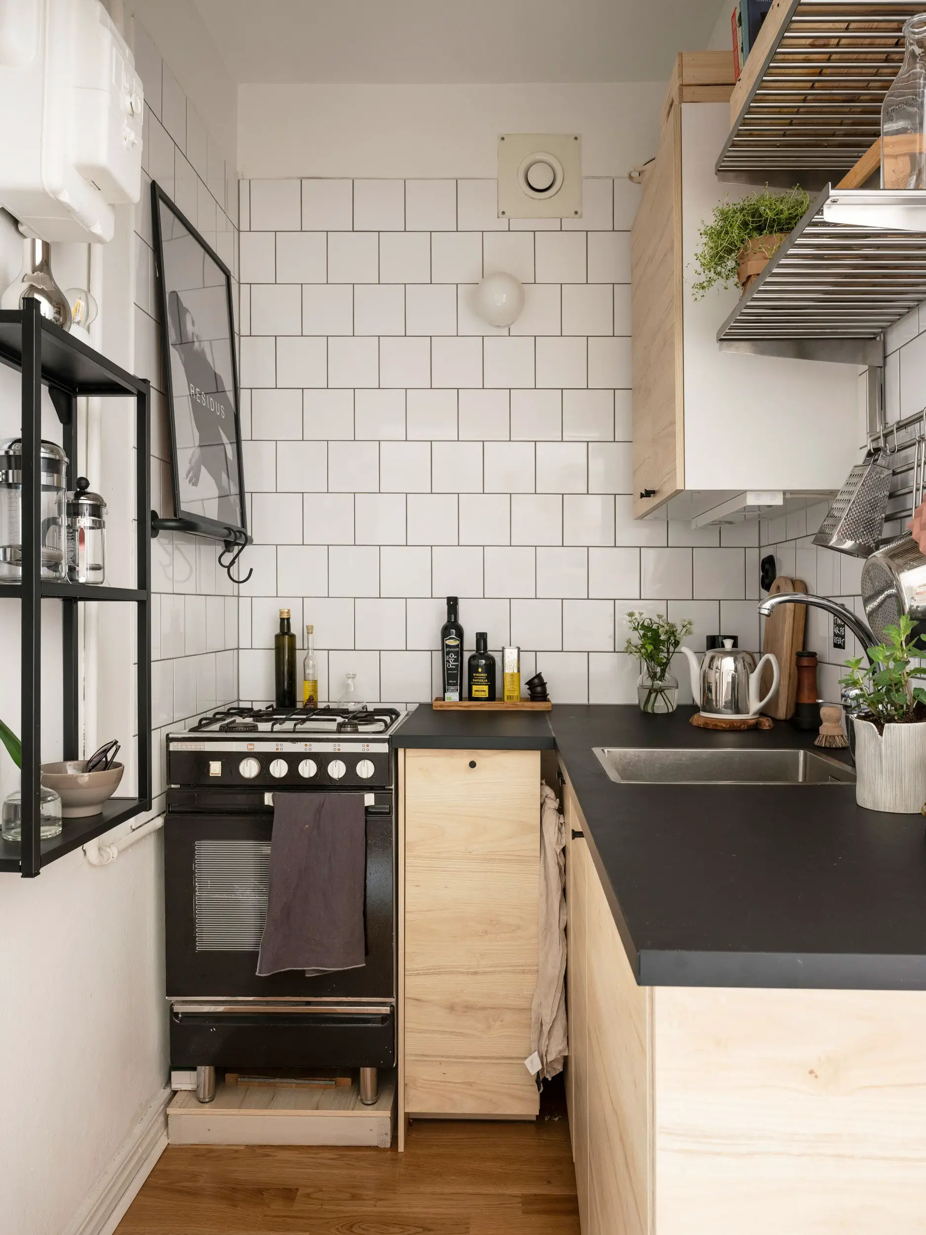 31m2 小木屋厨房，打造舒适温馨城市公寓-7