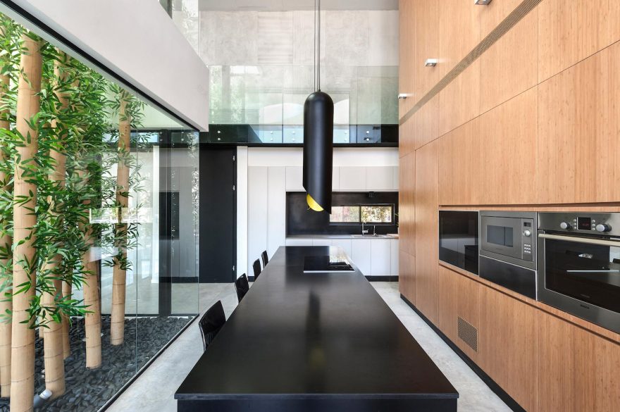 A mix of opposing colors that create contrast and drama among the volumes by Hila and Dan Israelevitz CAANdesign Architecture and home design blog-27