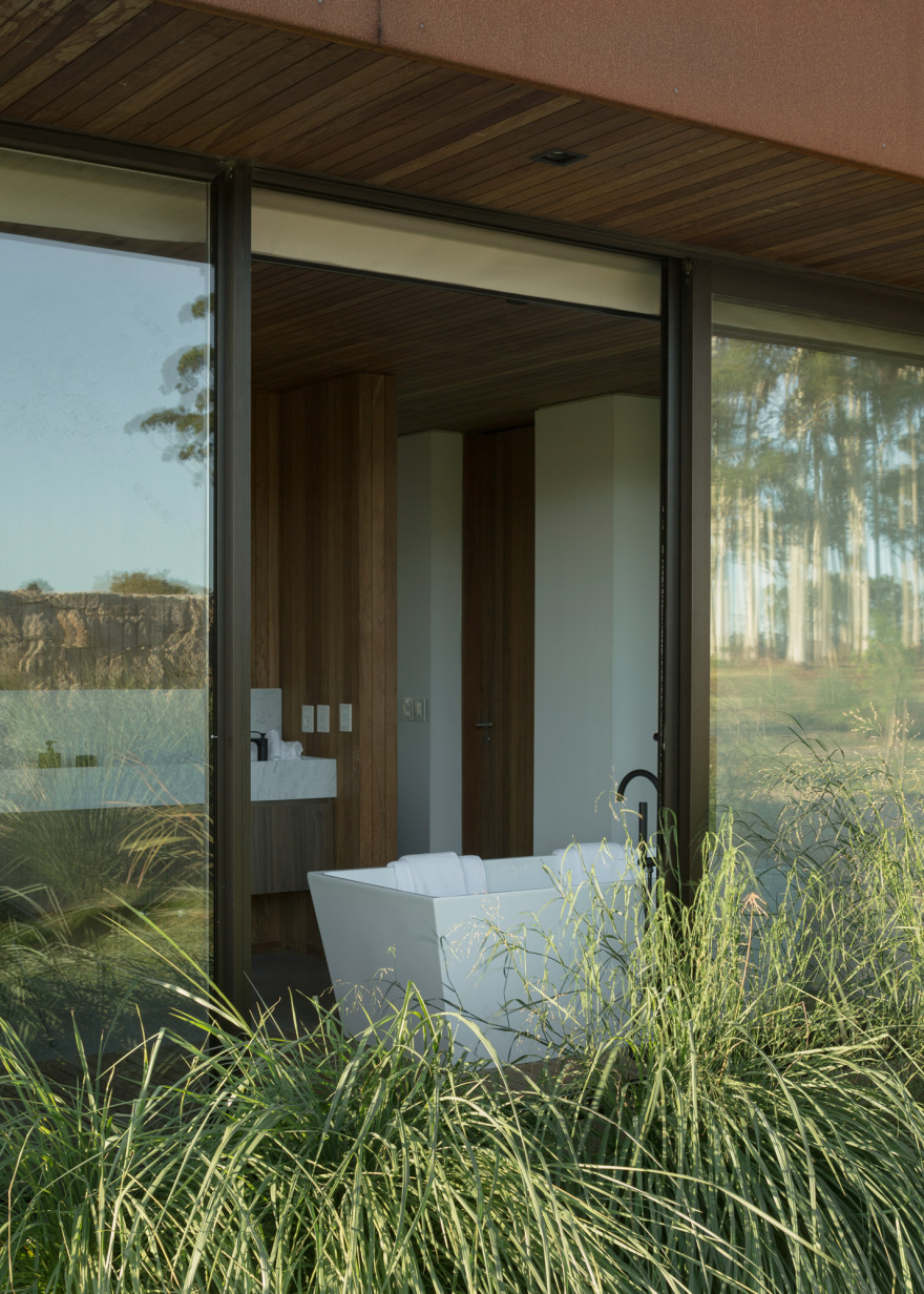 首相府丨乌拉圭丨VDV ARQ-39