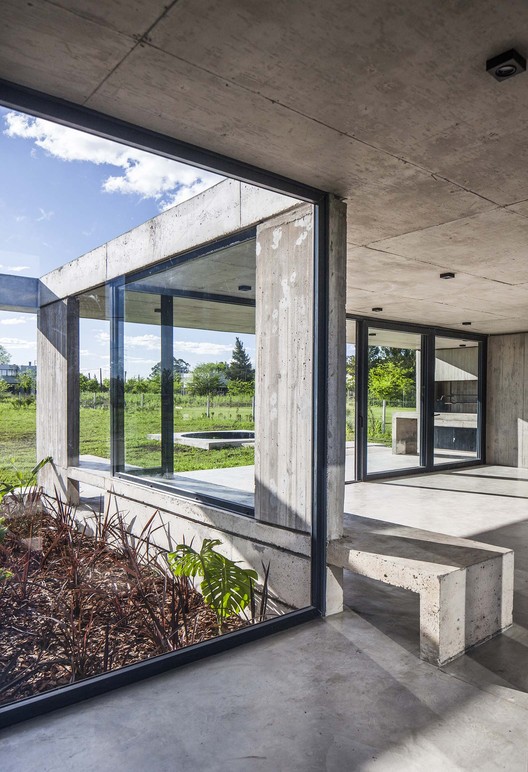 混凝土与木头的纯净共生-16