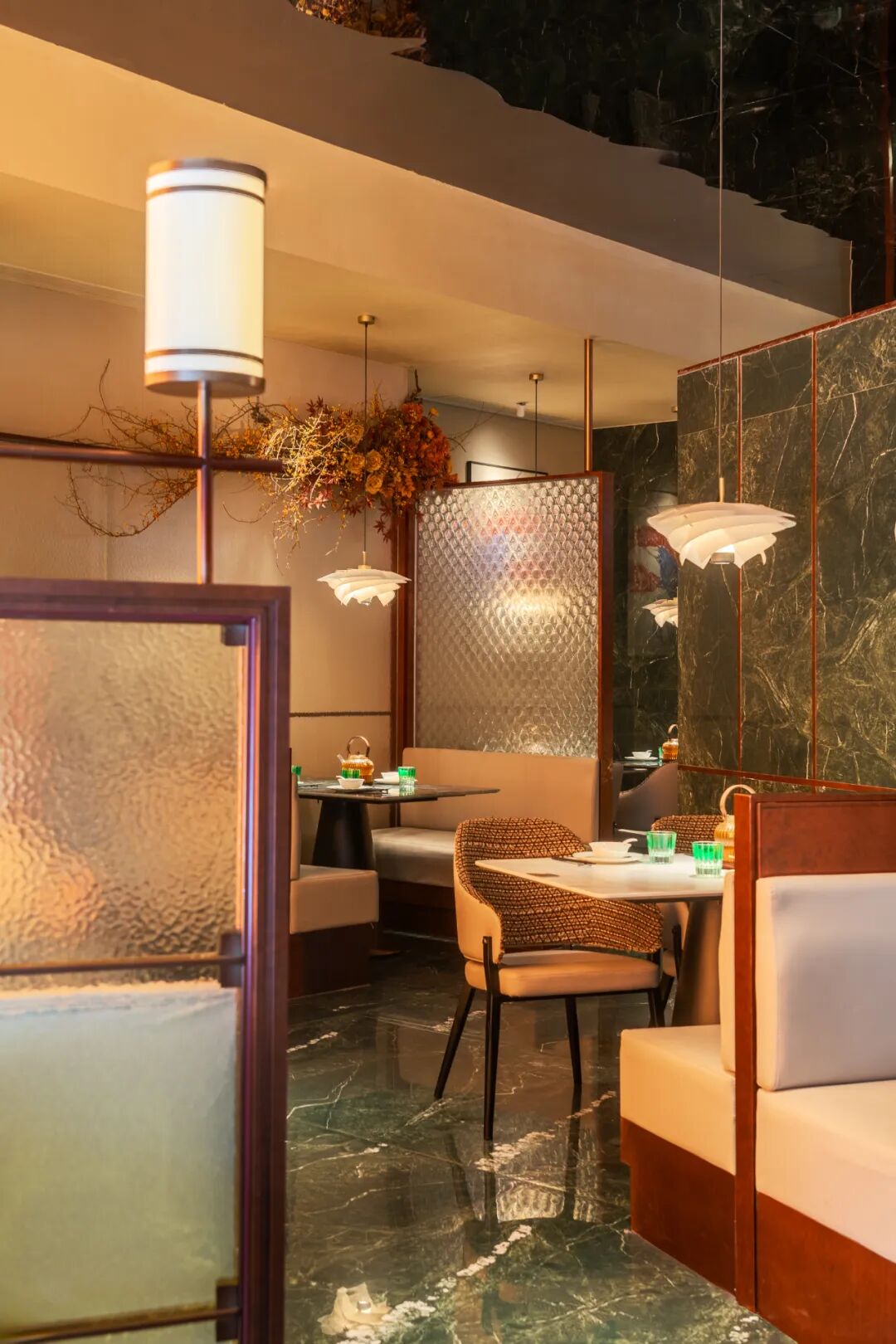 「京宸里・宁波小鲜」苏州万象天地臻选概念店丨中国苏州丨木月建筑设计事务所-31