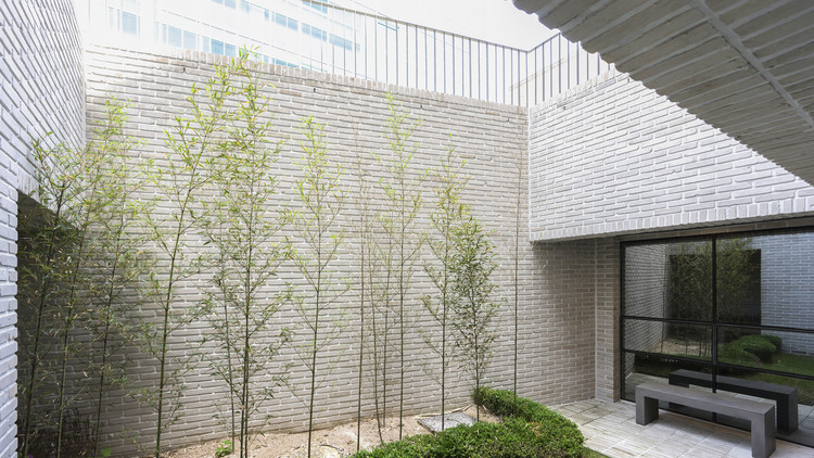 首尔 Vixen 工作室总部 | 永恒简约的创意空间-15