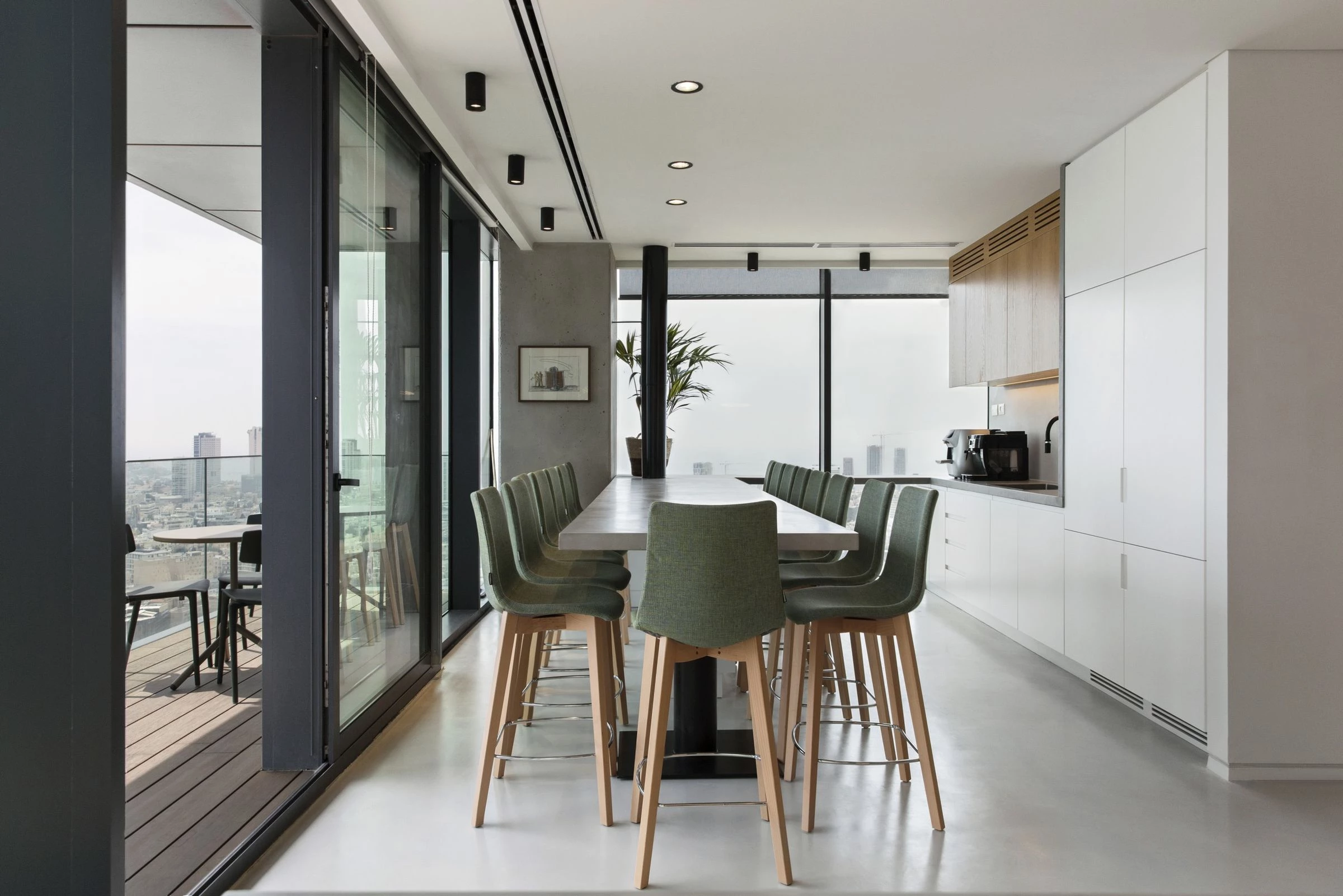 博阿兹·本·祖尔及合伙人律师事务所-19