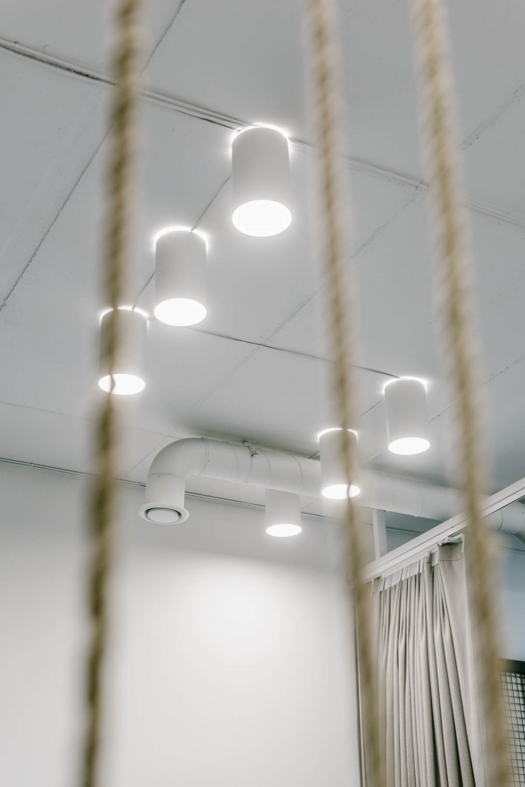 休闲清新的YOKO瑜伽工作室  dizaino virtuve-25