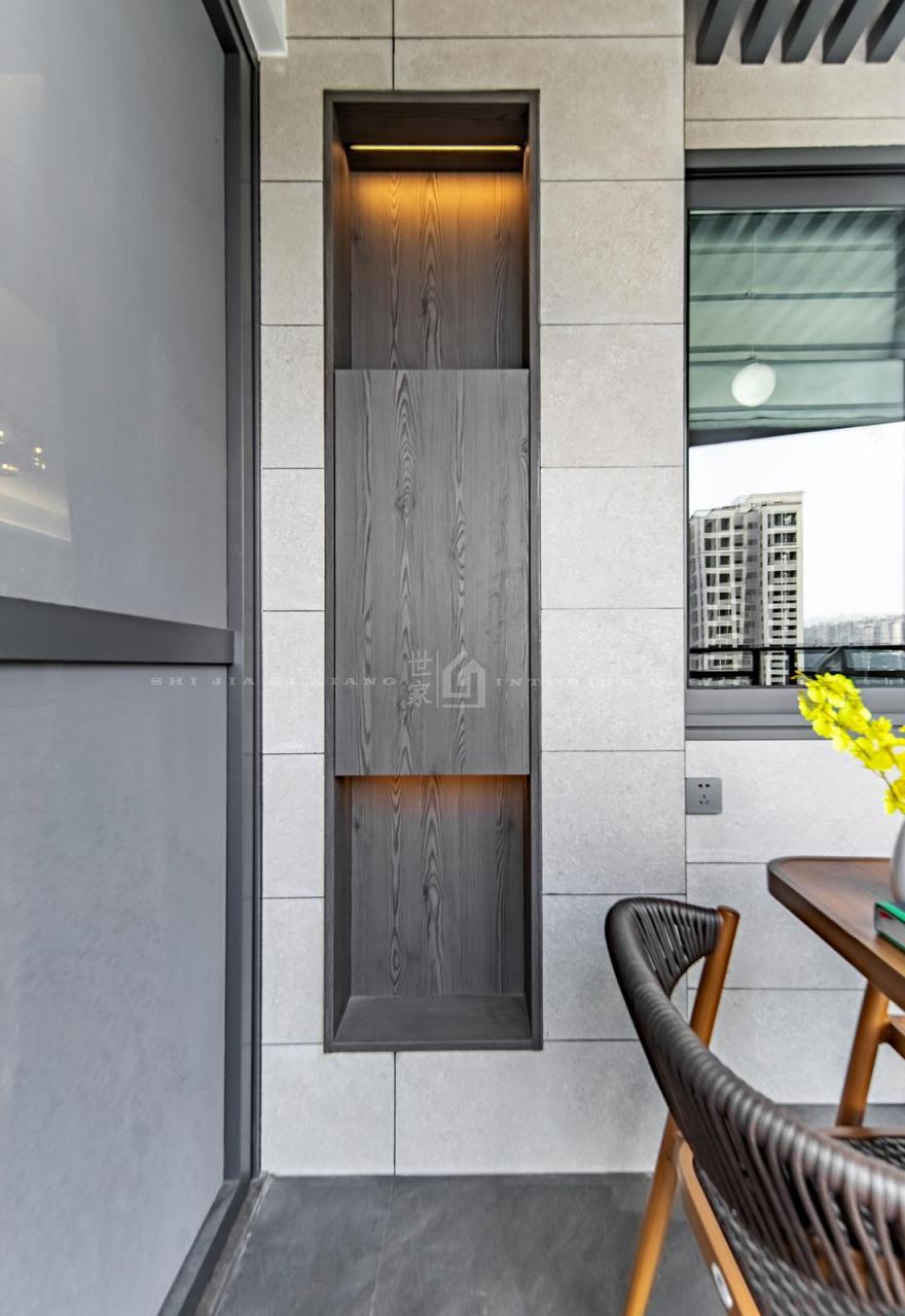 现代轻奢四居室装修设计-90