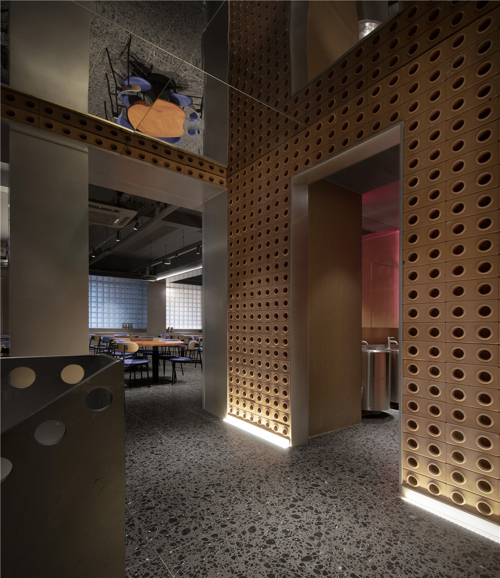 QU烤肉酒馆丨中国上海丨Woodo Studio 木斗设计-3