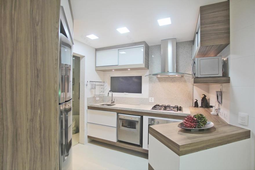 巴西 PR 公寓 | 混凝土与玻璃的完美结合-4