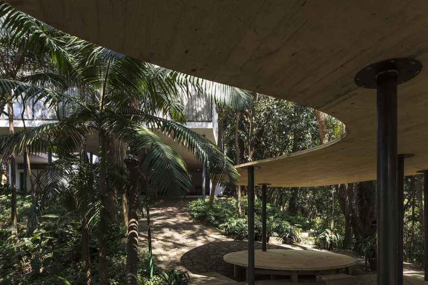 Casa de Vidro 花园中的夏亭丨巴西丨RADDAR Archiecture-15