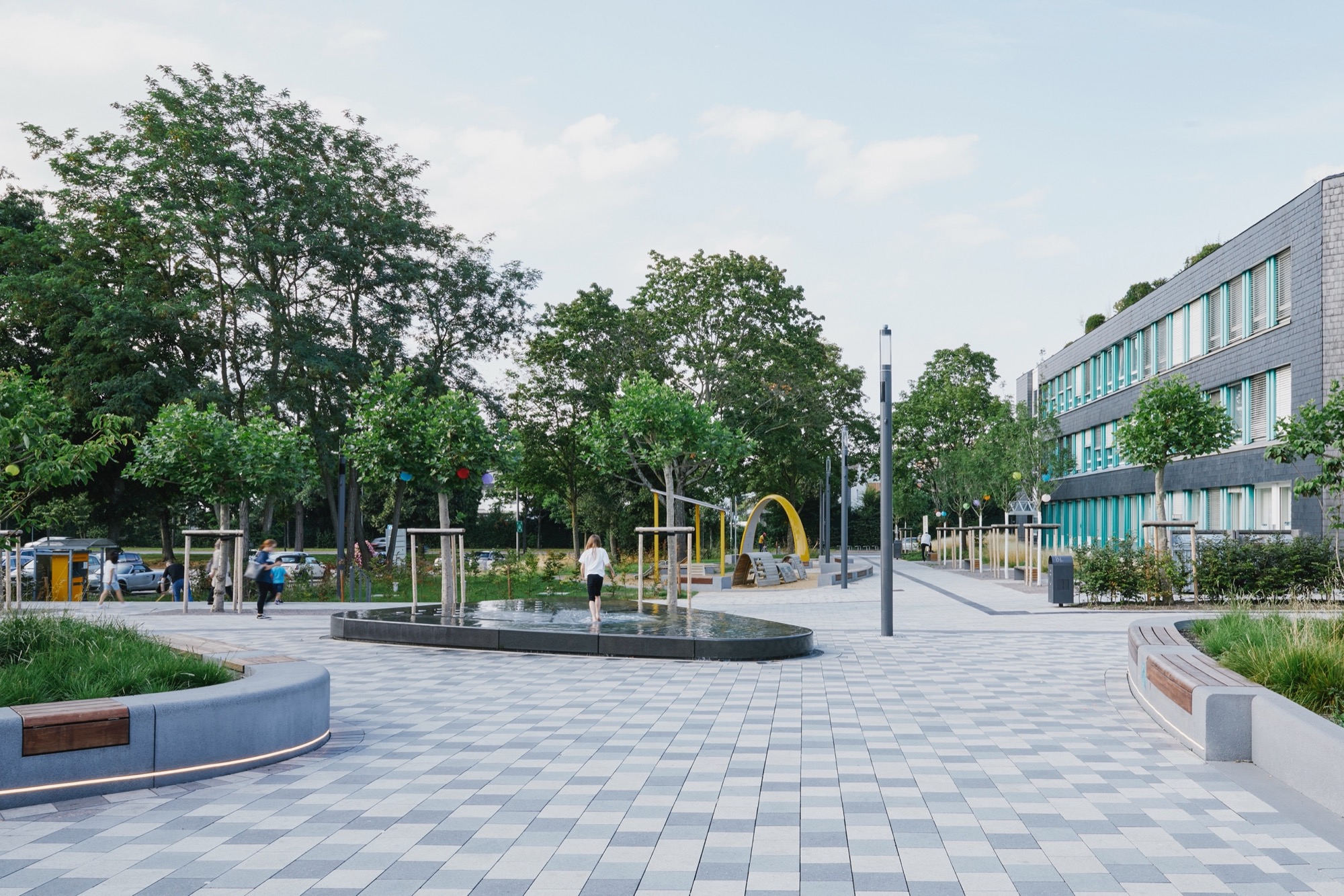 德国兰根 feld 市 Konrad-Adenauer-Platz 广场景观设计-4