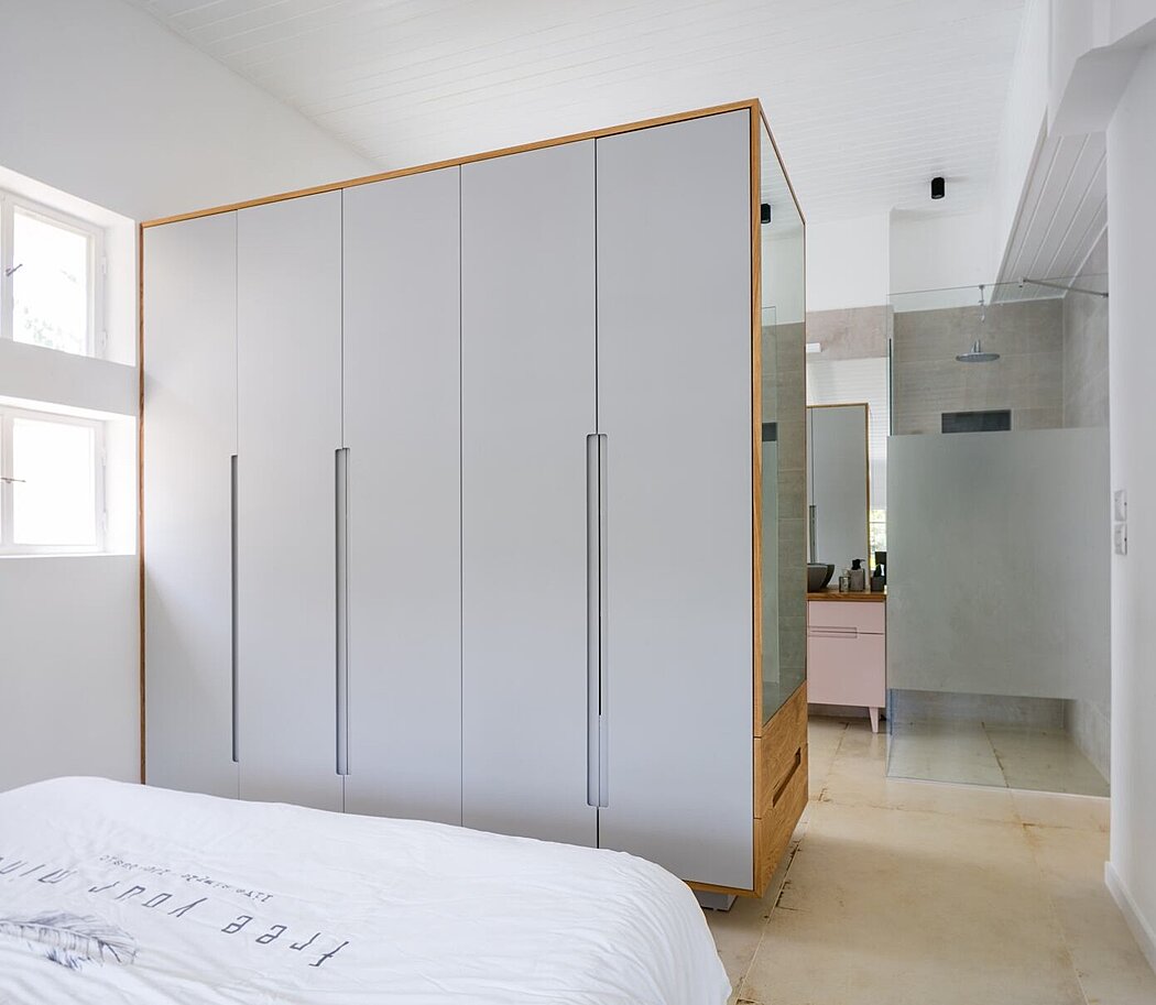 一见钟情 · 以色列特拉维夫两层住宅设计丨Studio Dulu-14