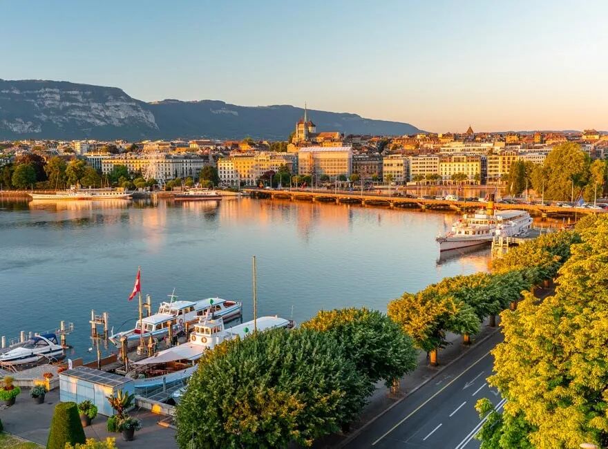 终极奢雅别墅（UltimaGrandVilla）-瑞士日内瓦米斯的现代奢宅-0