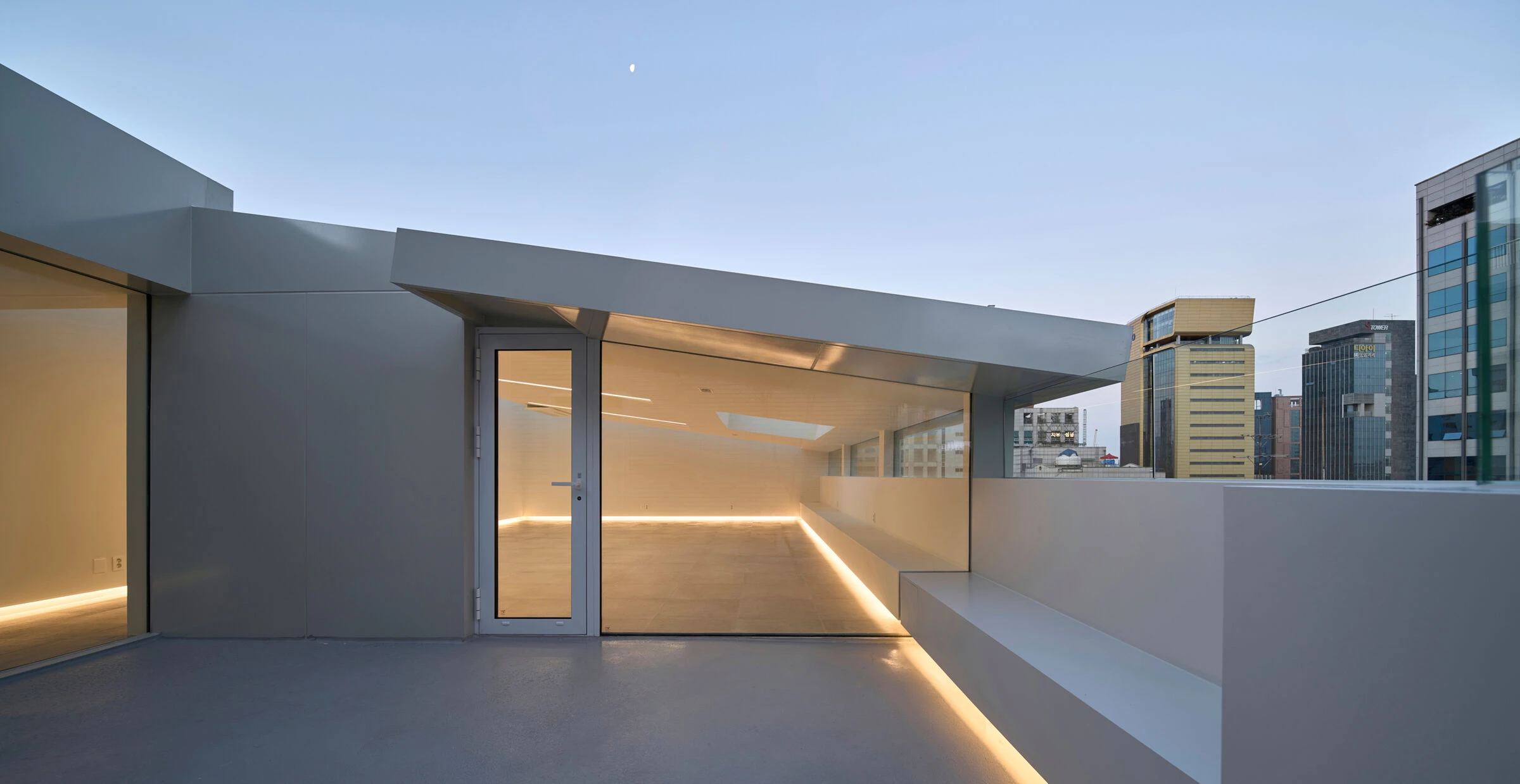 首尔 Nonhyeondong Rooftop 极简空间设计丨韩国首尔丨Space matter-26