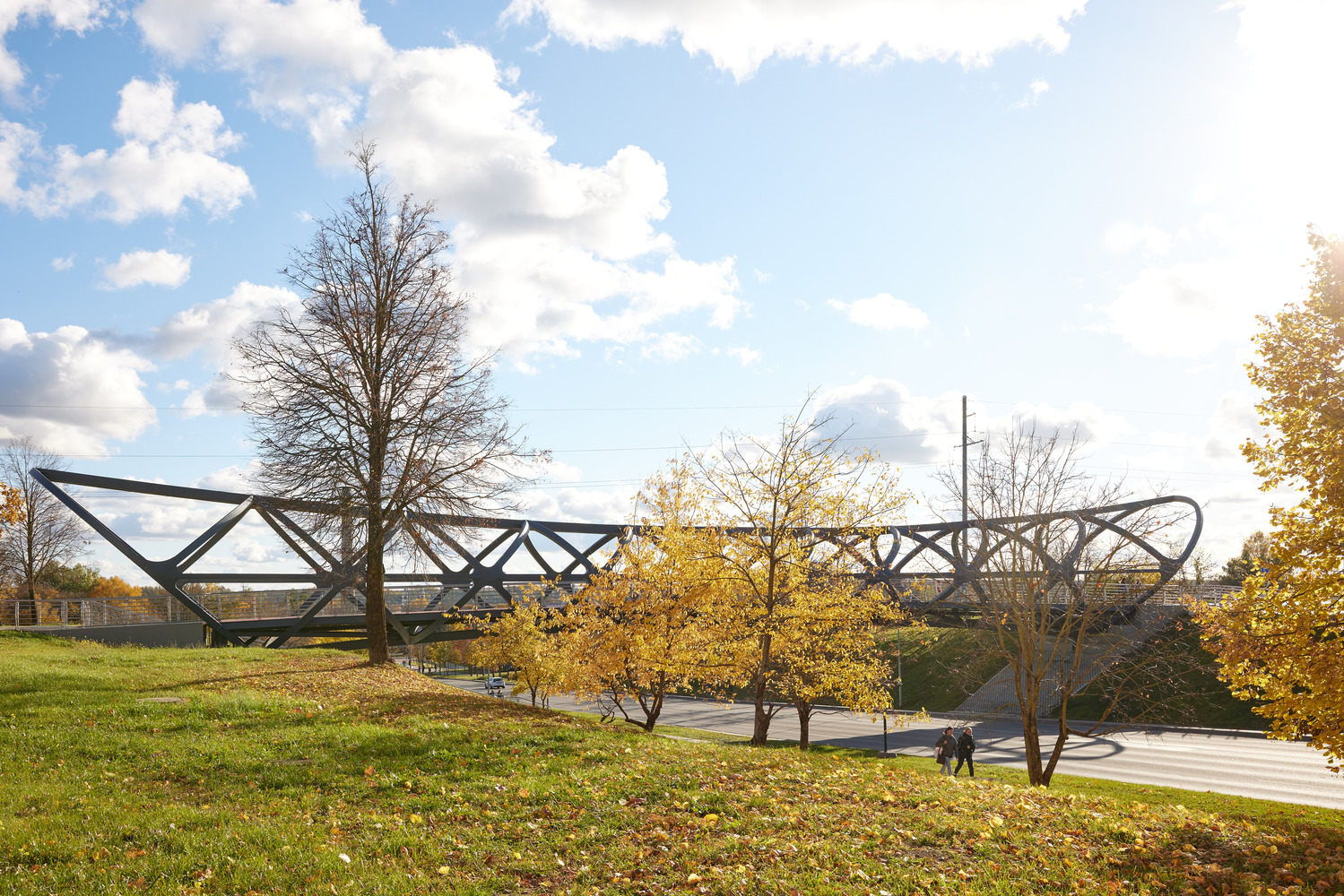 立陶宛 Jonava 的人行天桥丨Architektüros linija-13