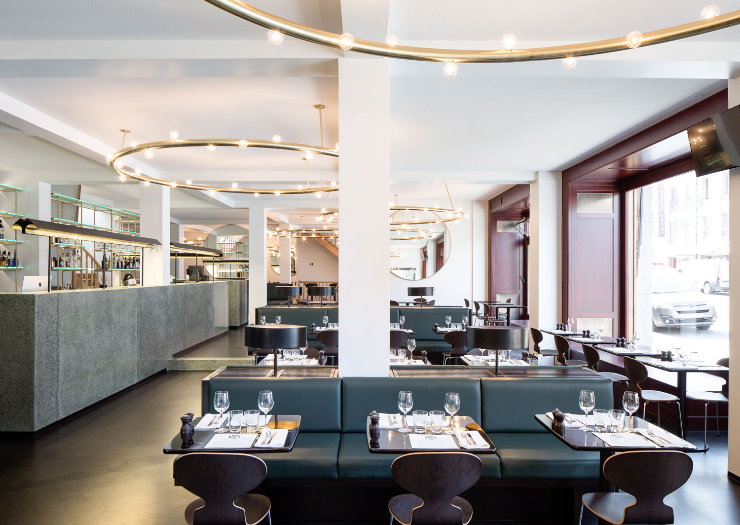 绿意盎然的历史回响——比利时“Victor”咖啡馆室内设计-8