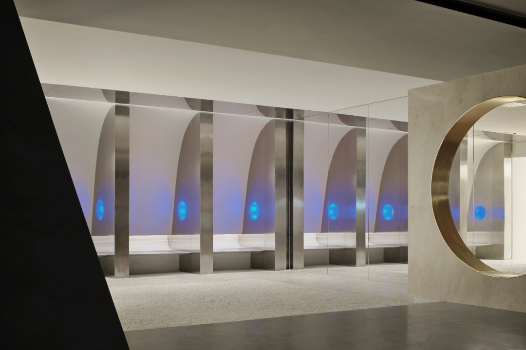 镜面延伸视觉的室内外结合展厅设计丨中国临沂丨尔我空间设计研究室-20