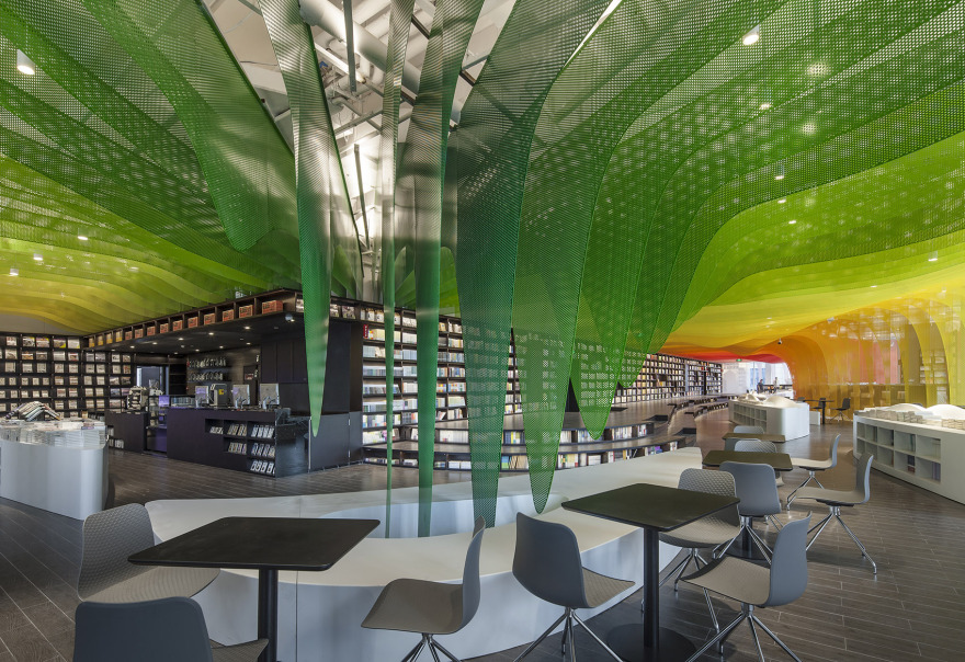 金属彩虹里的书店——苏州钟书阁 / 俞挺-Wutopia Lab-94