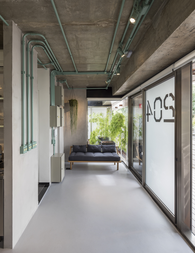 巴西 Rizoma 品牌办公室的“都市丛林”设计-36