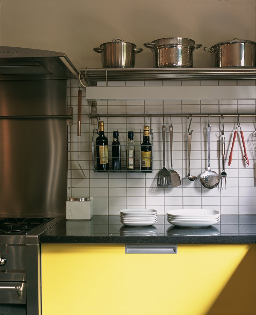 黄色高科技风格厨房设计-18