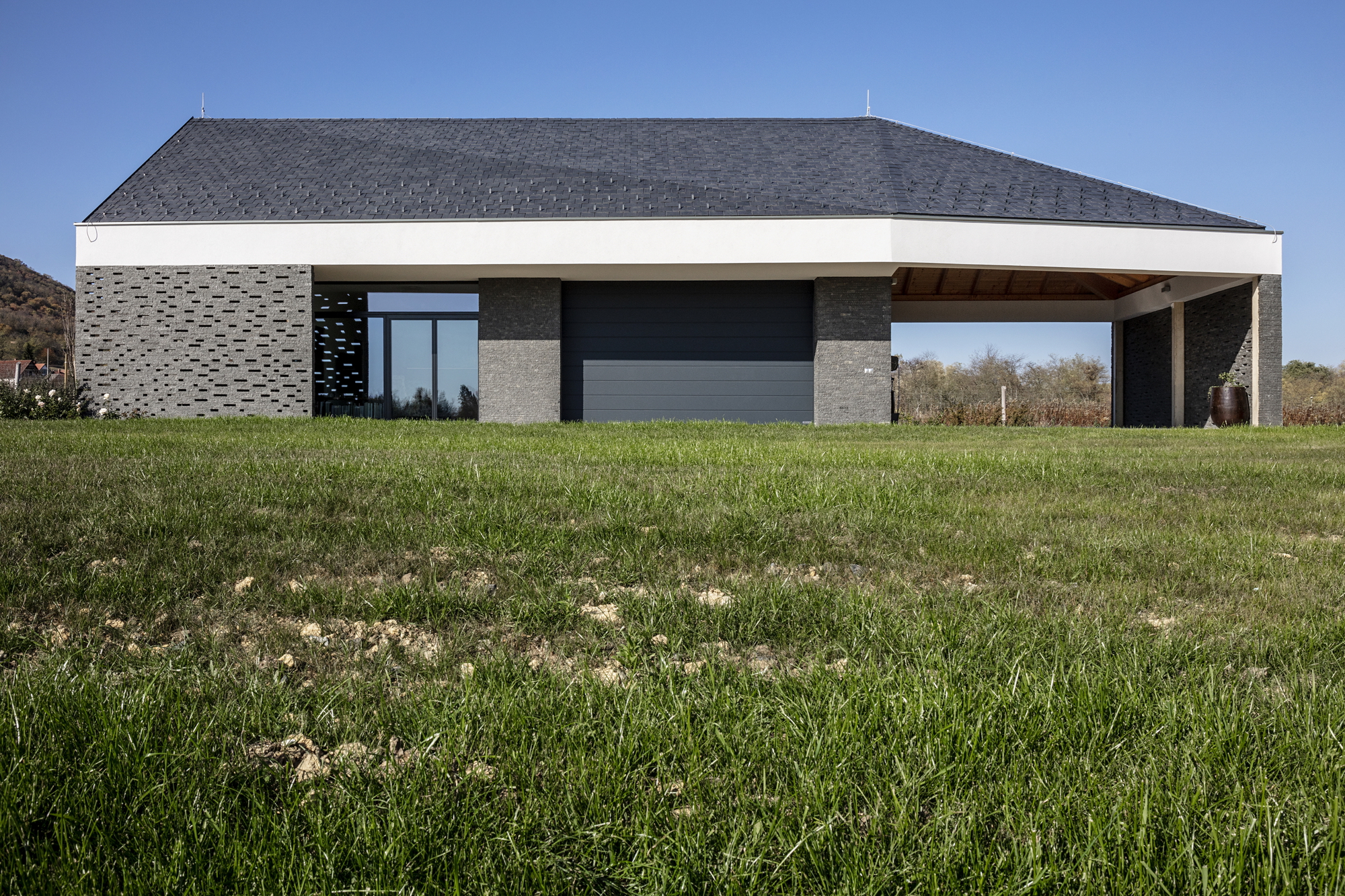 酿酒师之家丨匈牙利丨SAGRA Architects-27