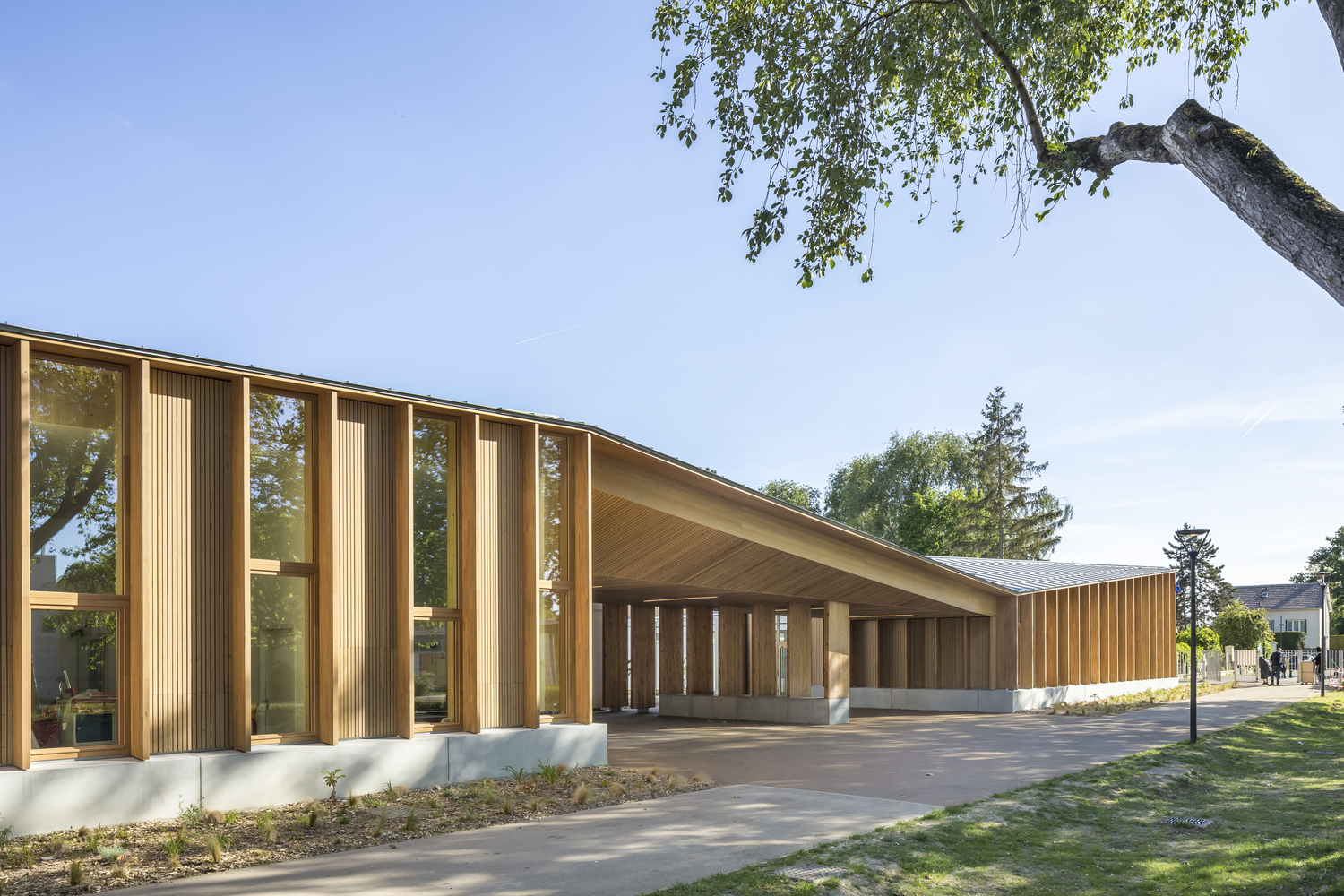 法国 Conflans-Sainte-Honorine 休闲中心与小学扩建项目-8