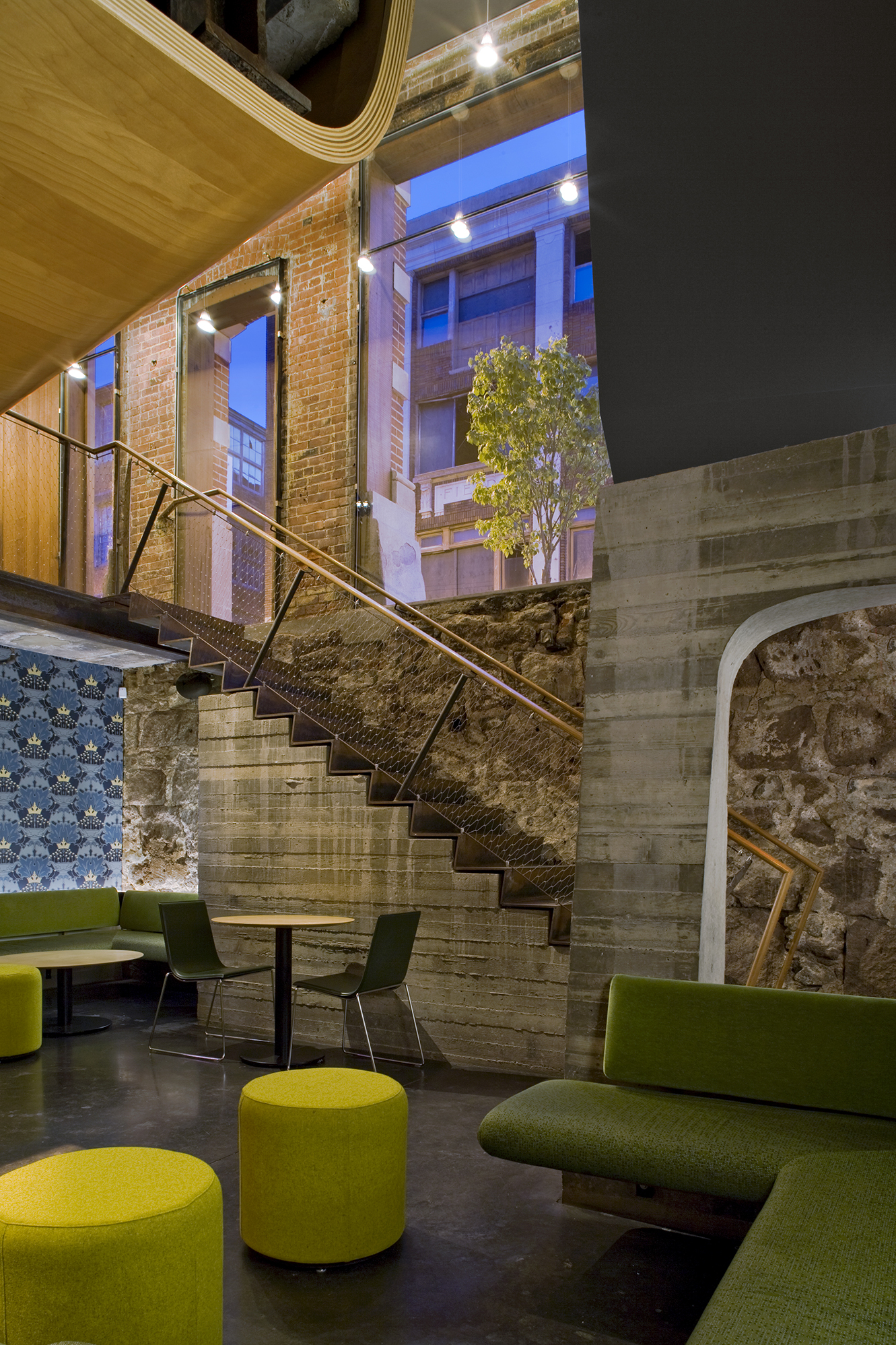 废弃消防站变身高品质音乐空间-13