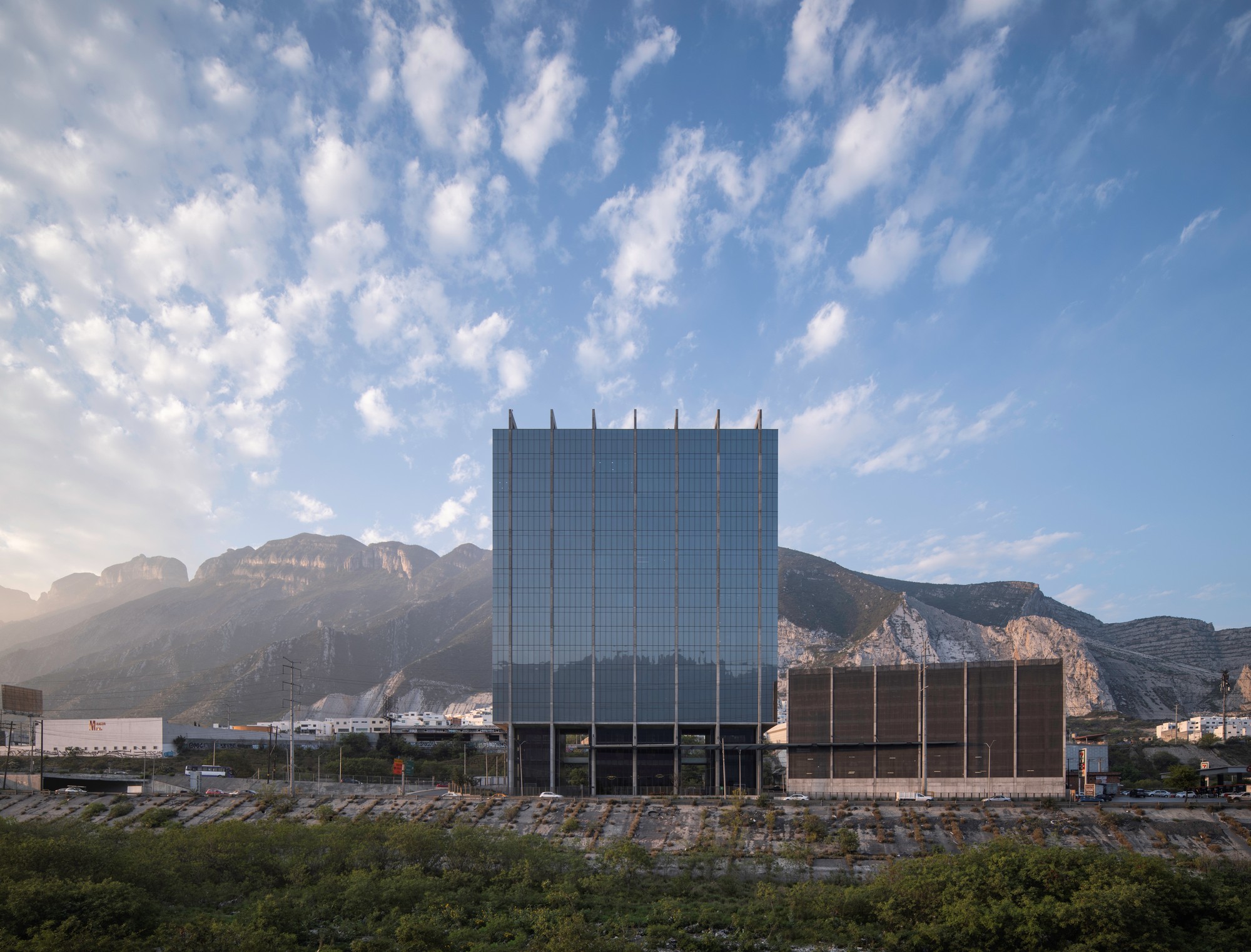 墨西哥 Monterrey Albia 办公大楼-14