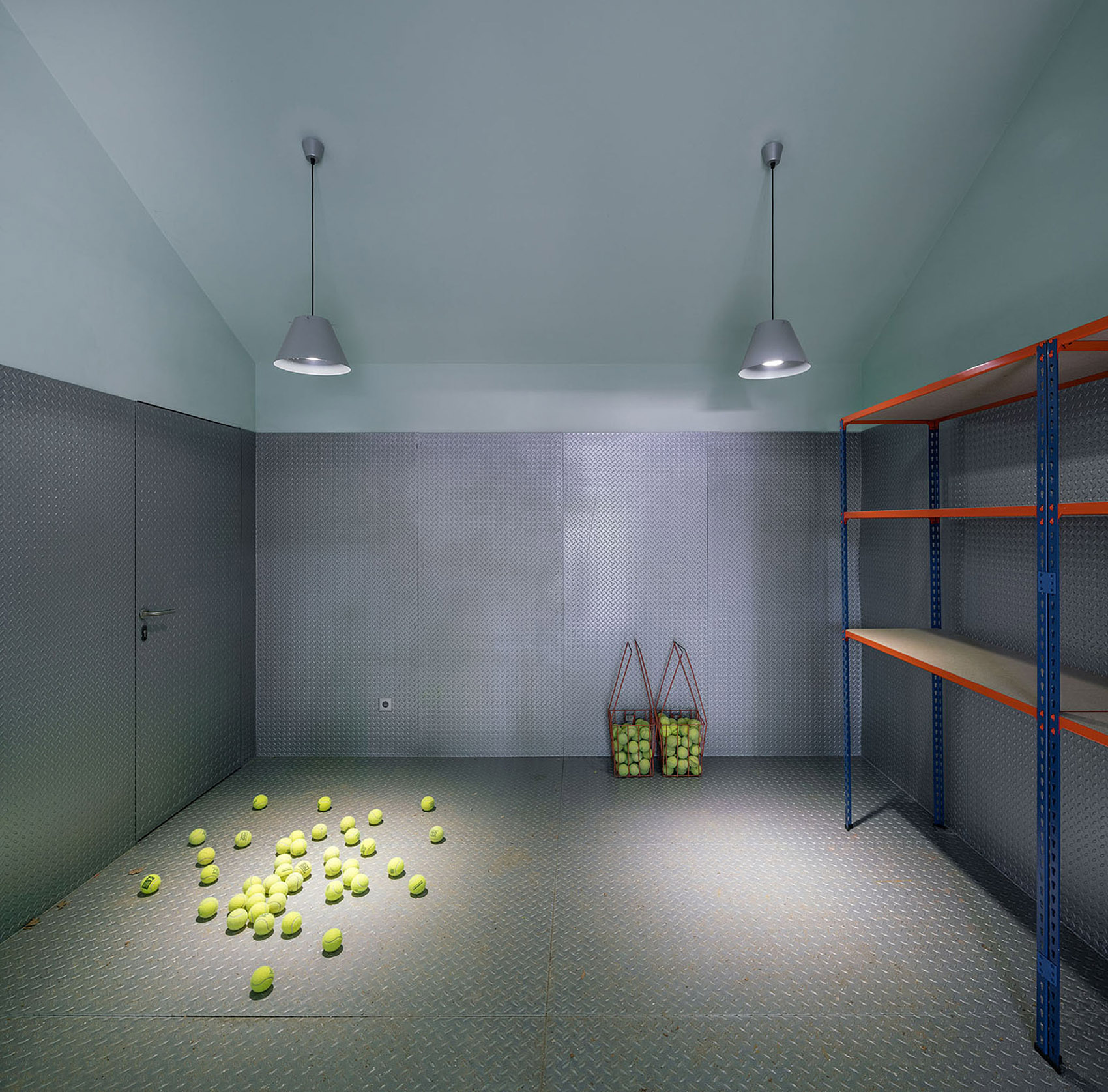 马德里网球学校后勤建筑 / BETA.ø architecture office-30