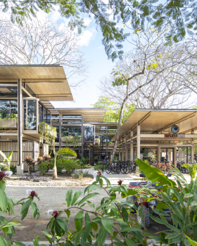 Costa Rica Athletic Center / Studio Saxe