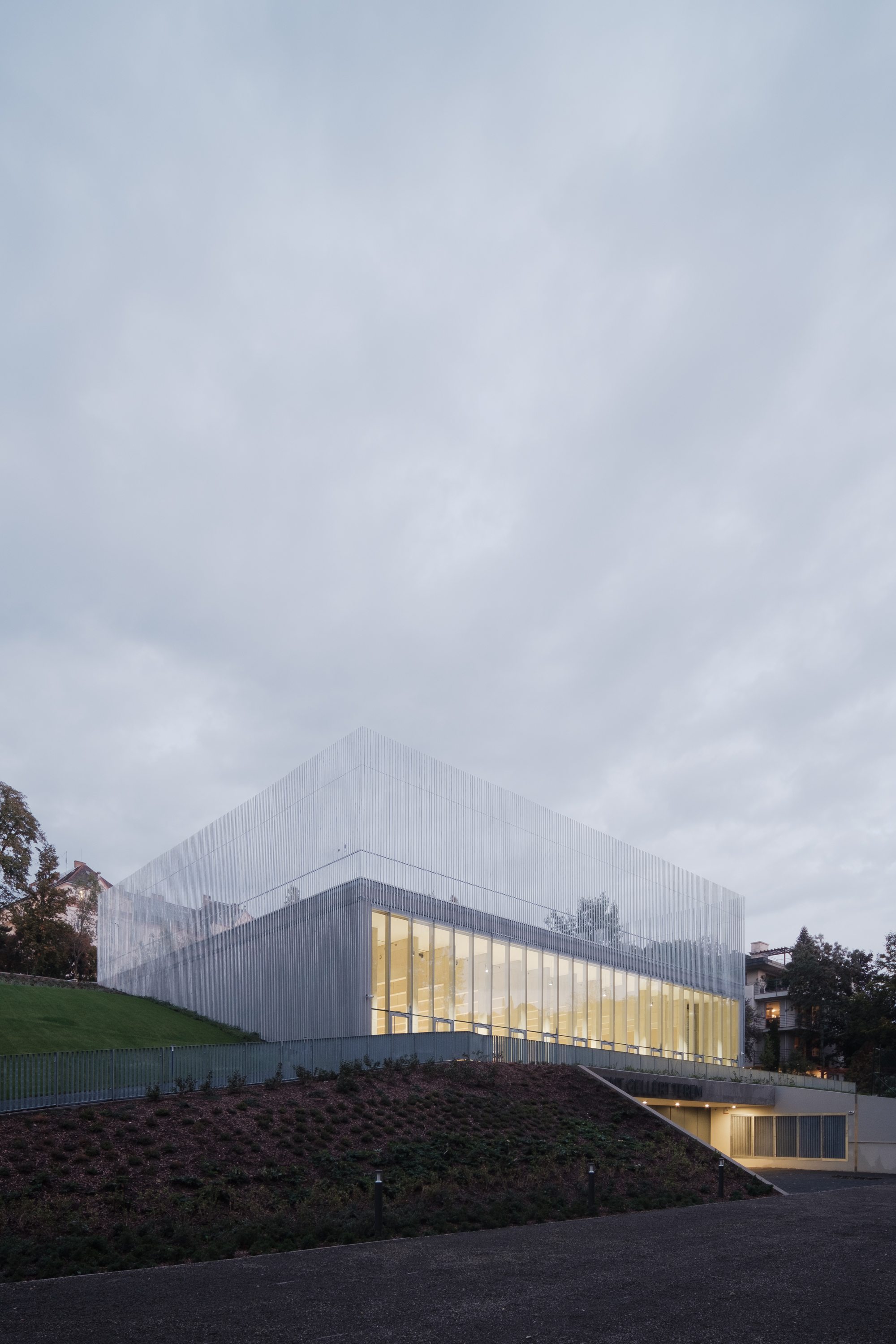 匈牙利圣盖勒特会议大厅设计丨匈牙利布达佩斯丨Építész Stúdió-15