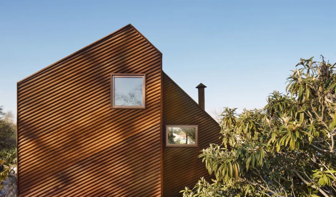 屋顶上的灵动工作室 · The Perch 小屋丨美国丨Nicole Blair-15