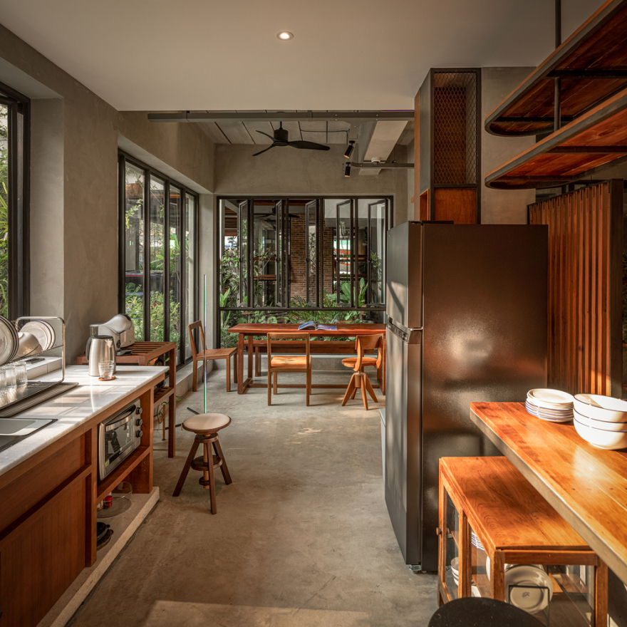 泰国曼谷塔姆尼旅舍丨POD Architects-29