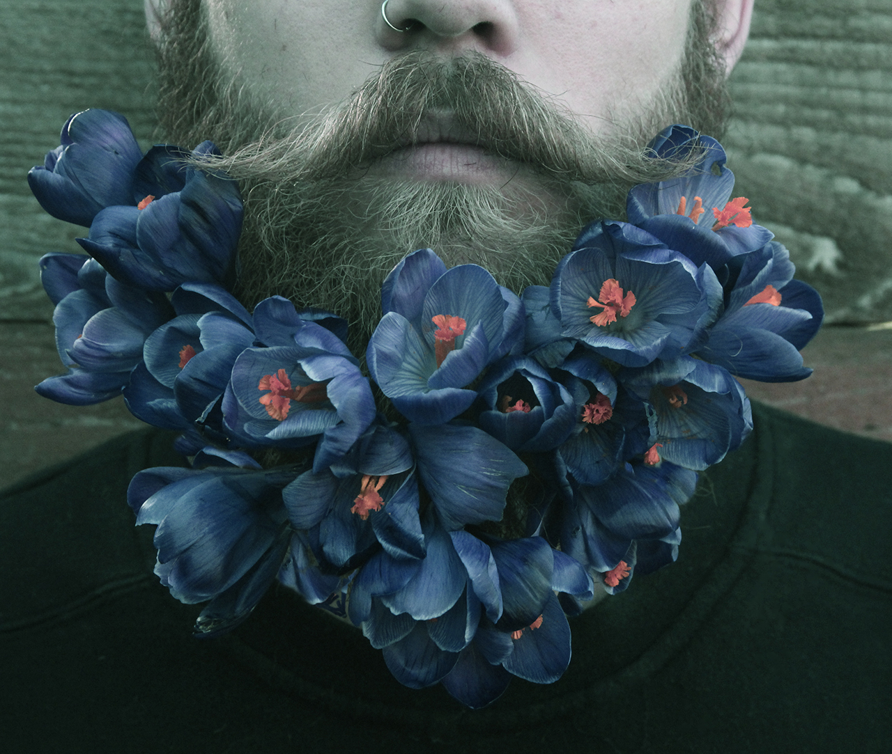 创意闪耀,同性胡须装饰的艺术-38