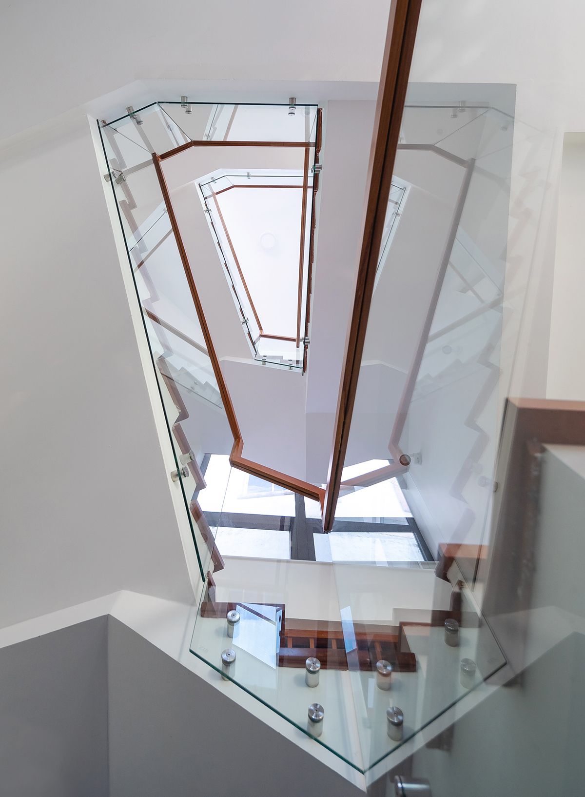 城市中的"A"字形住宅-12